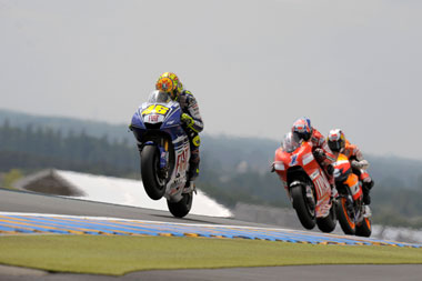Lots of close racing and gratuitous wheelies but a damn fine ride by all concerned...
