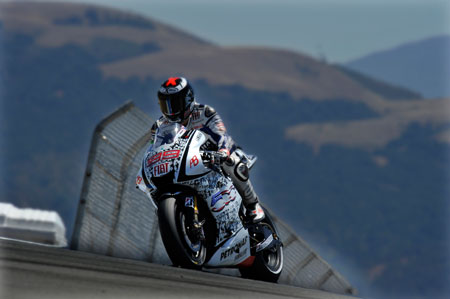 Jorge Lorenzo doing the business in style... (Pic: Yamaha)