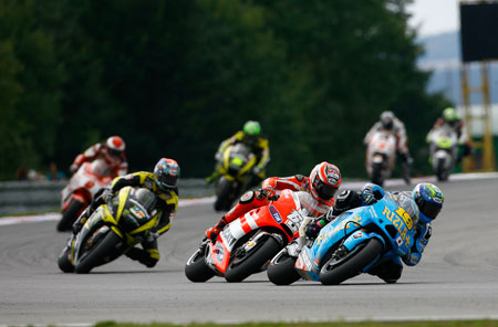 Alvaro Bautista must surely get the break he deserves soon... (Pic: Suzuki)