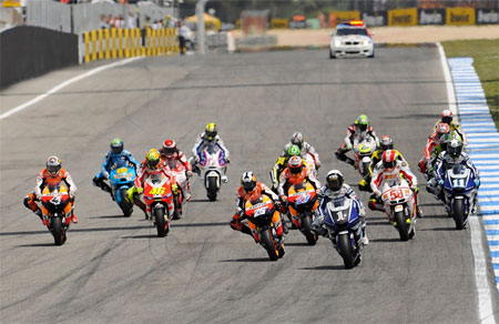 The start, showing just how thin the MotoGP grid really is... (Pic: MotoGP.com)