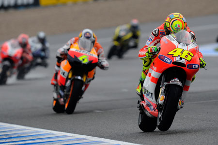 Rossi ahead of Dovizioso with the US contingent following. (Ducati)