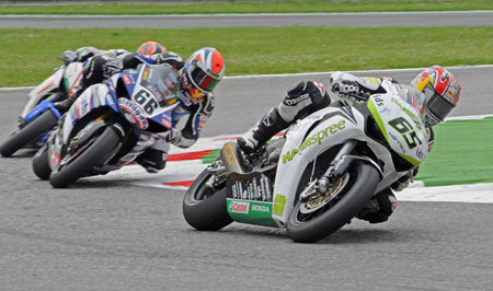 Jonathan Rea leads Tom Sykes with Kiyo bringing up the rear in a BSB reunion...
