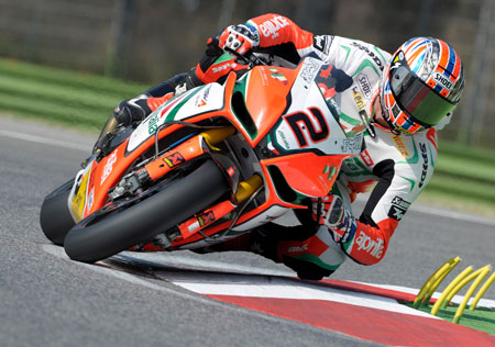 Leon Camier started off steadily but found his mojo as the weekend went on... (Pic: Aprilia)