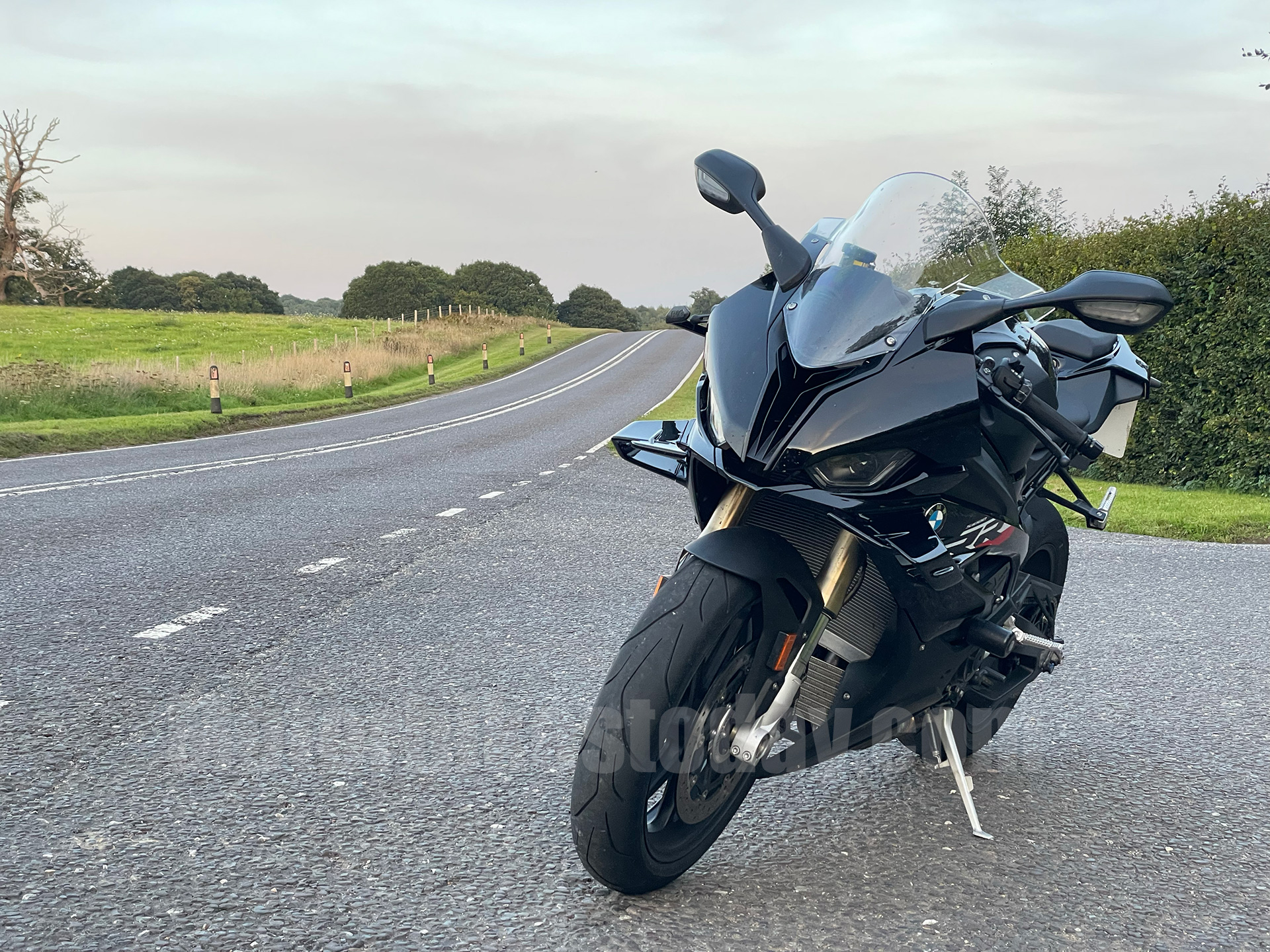BMW S1000RR Tyre Guide - Best Road and Trackday Options