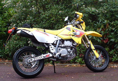No kickstart either. Are we *sure* it's a Supermoto?